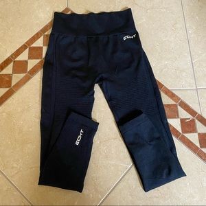 ECHT Arise workout leggings